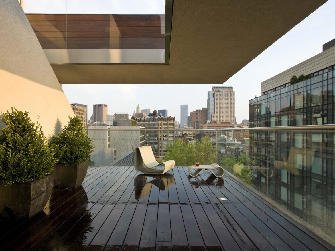 304 Spring St #PH 10