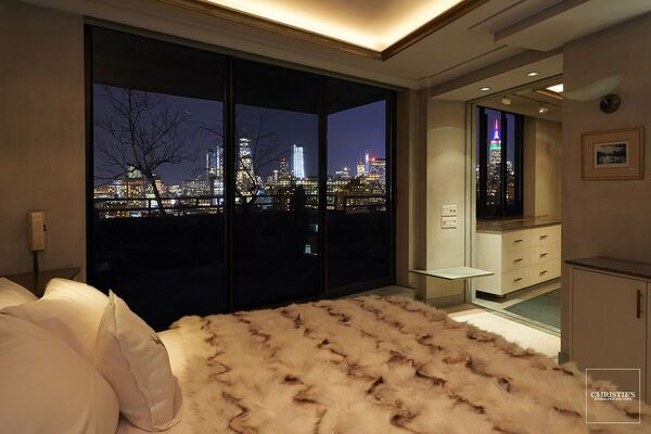 140 Charles St #19/18AC