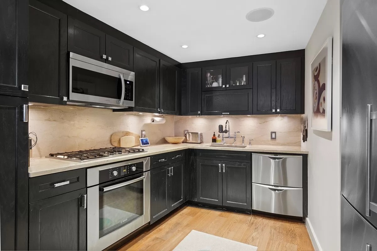 333 Rector Place #304