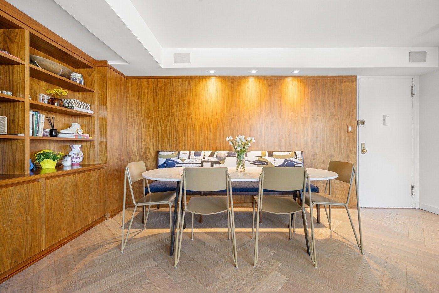 2 Charlton St #PH16F