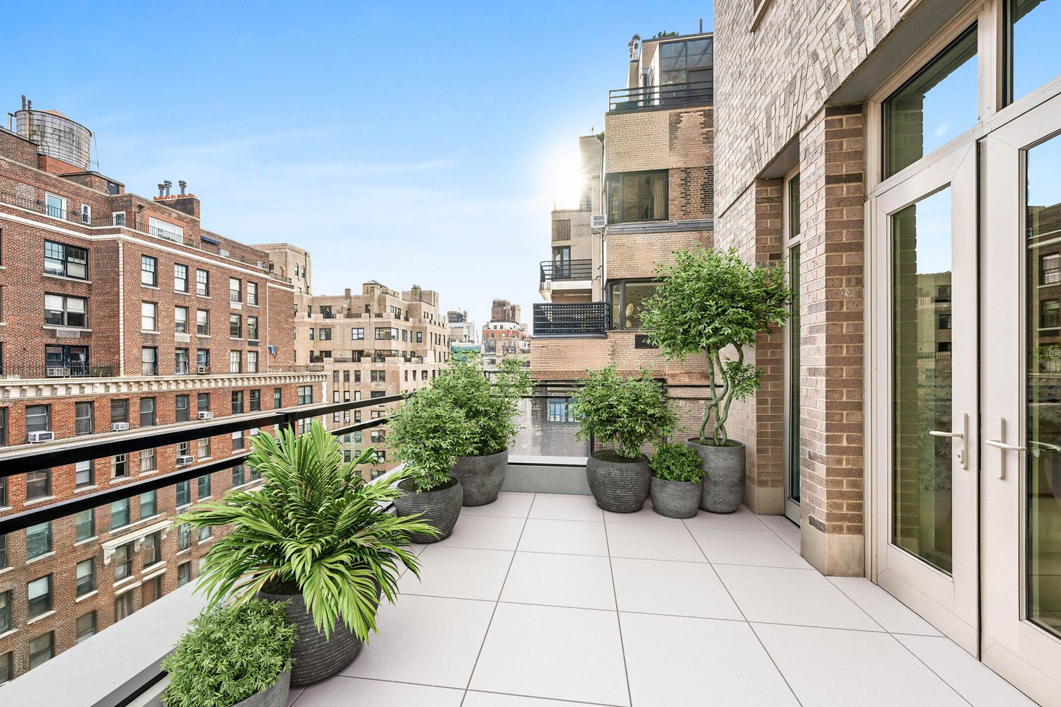 1228 Madison Ave #11