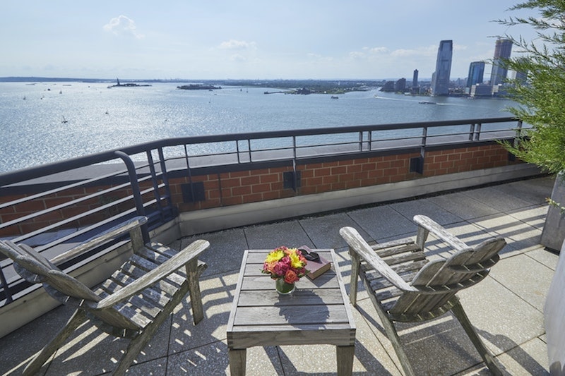 377 Rector Place #PHB