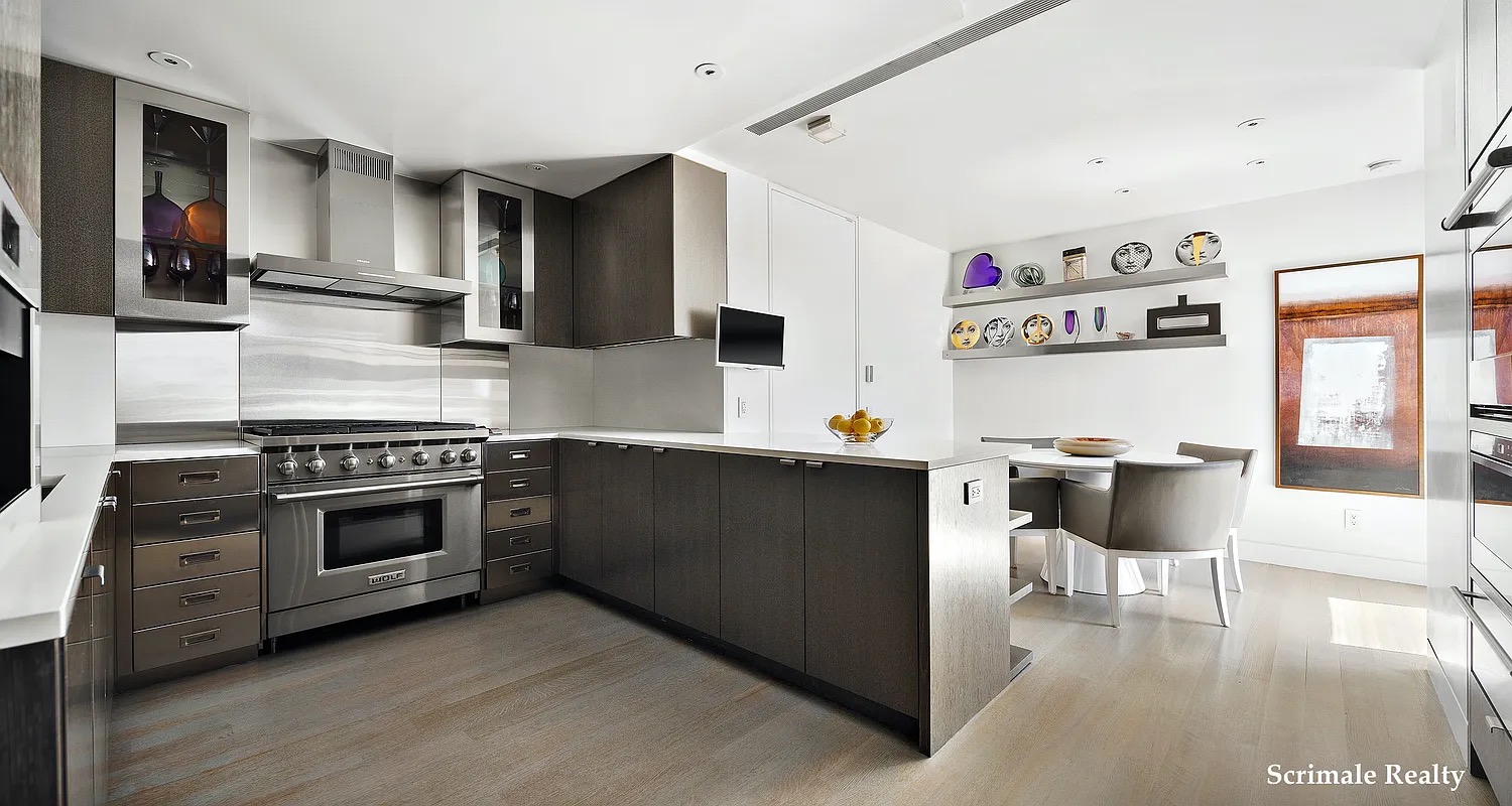 200 East 66 #PH D2102