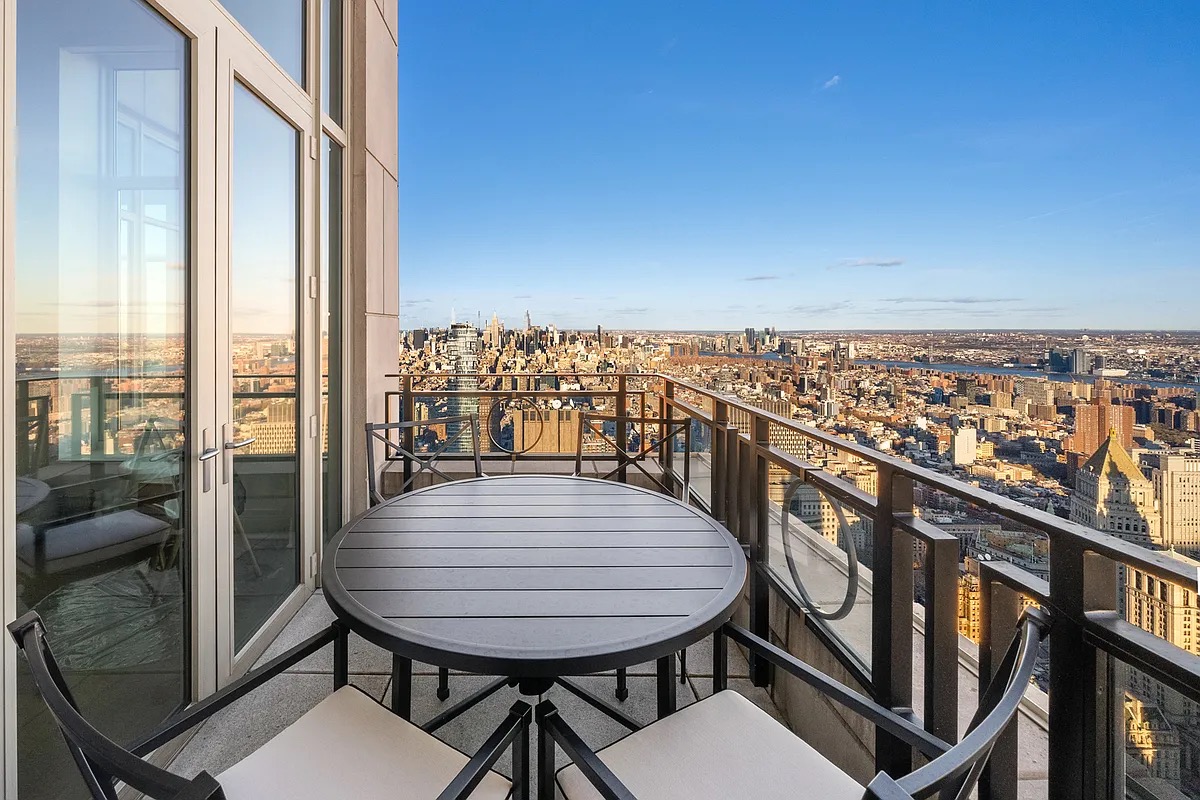 30 Park Place #77A