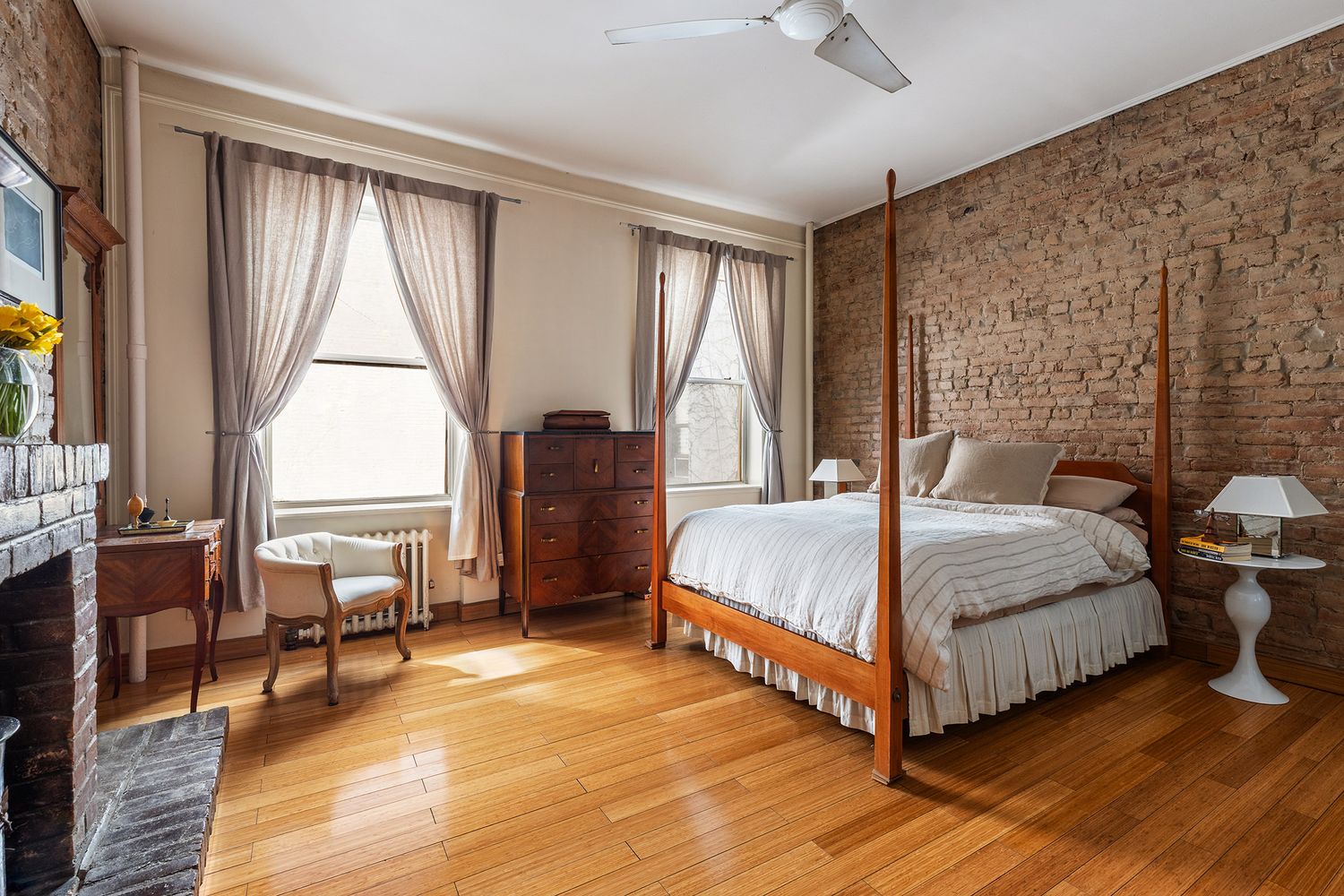 138 Lexington Ave #2