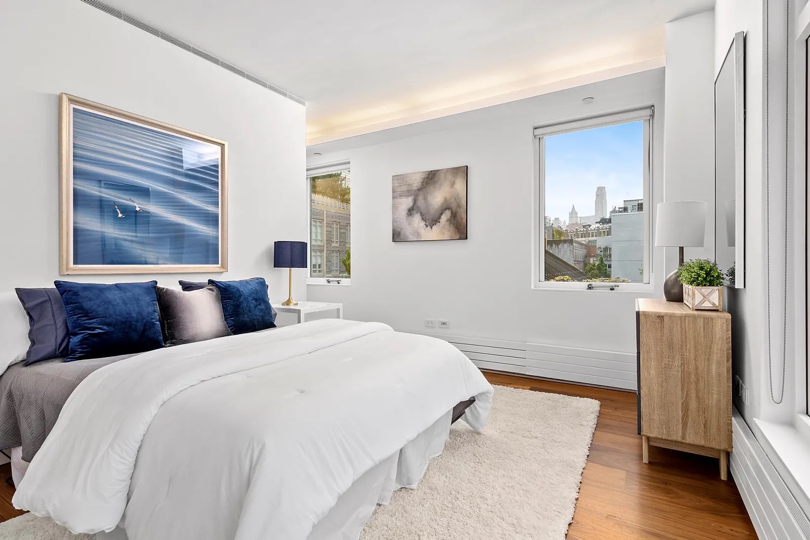 304 Spring St #PH 10