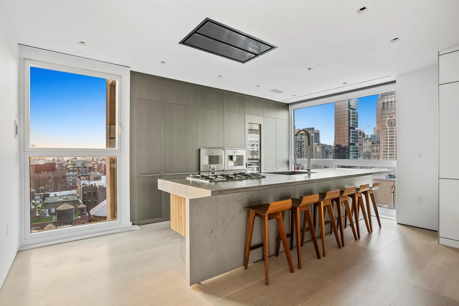 240 Park Ave South #PHD