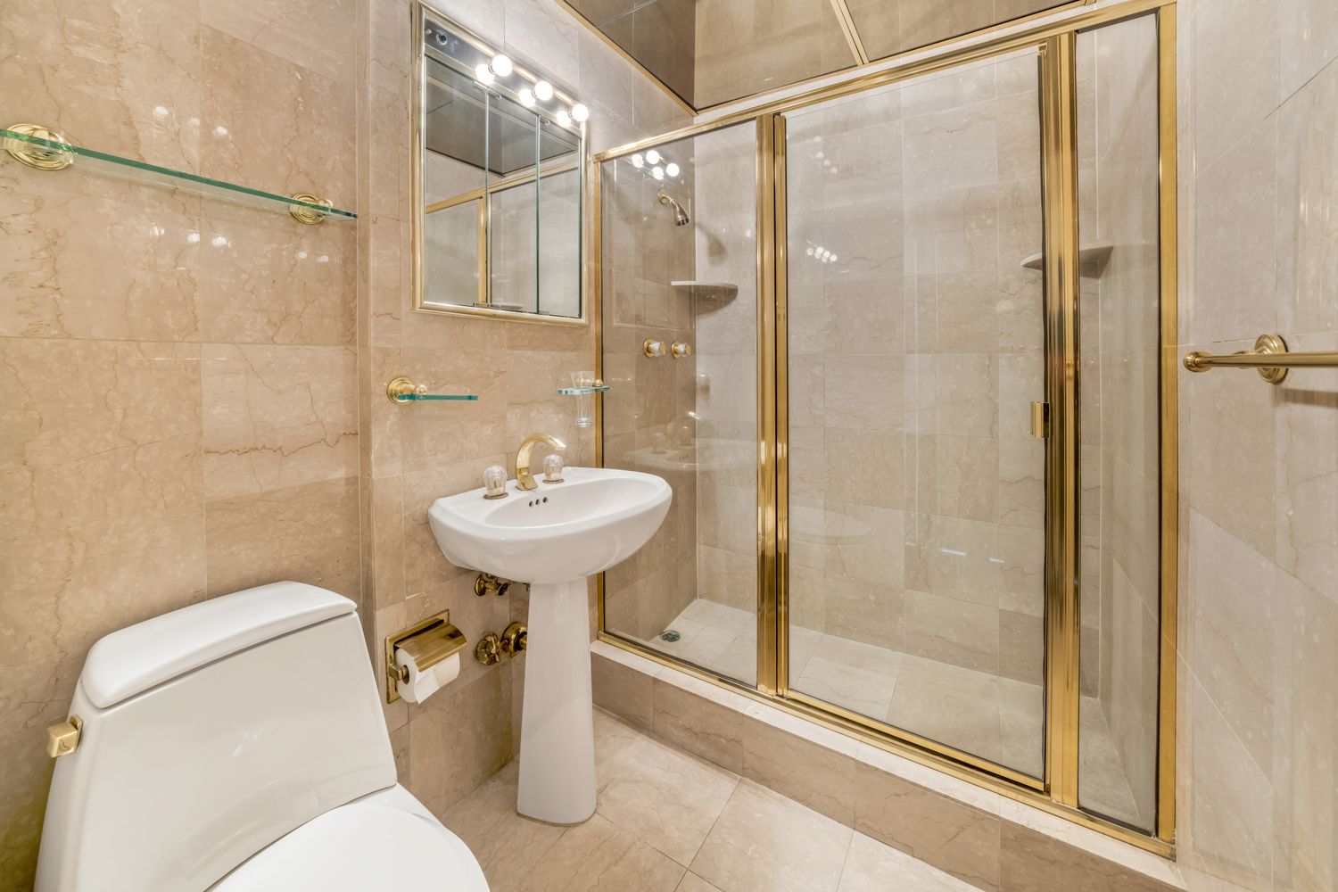 50 Sutton Pl South #21L