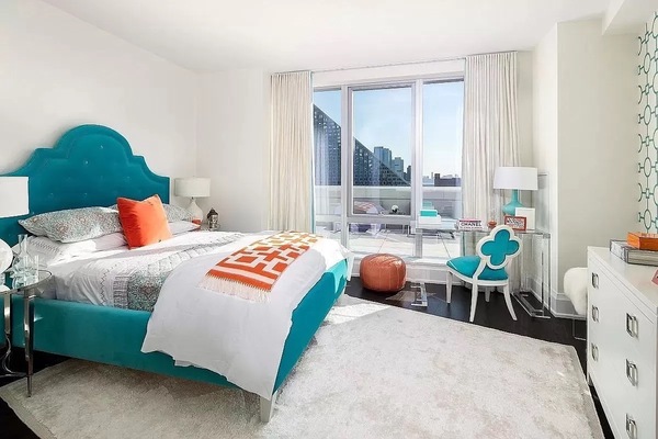 50 Riverside Blvd #17E