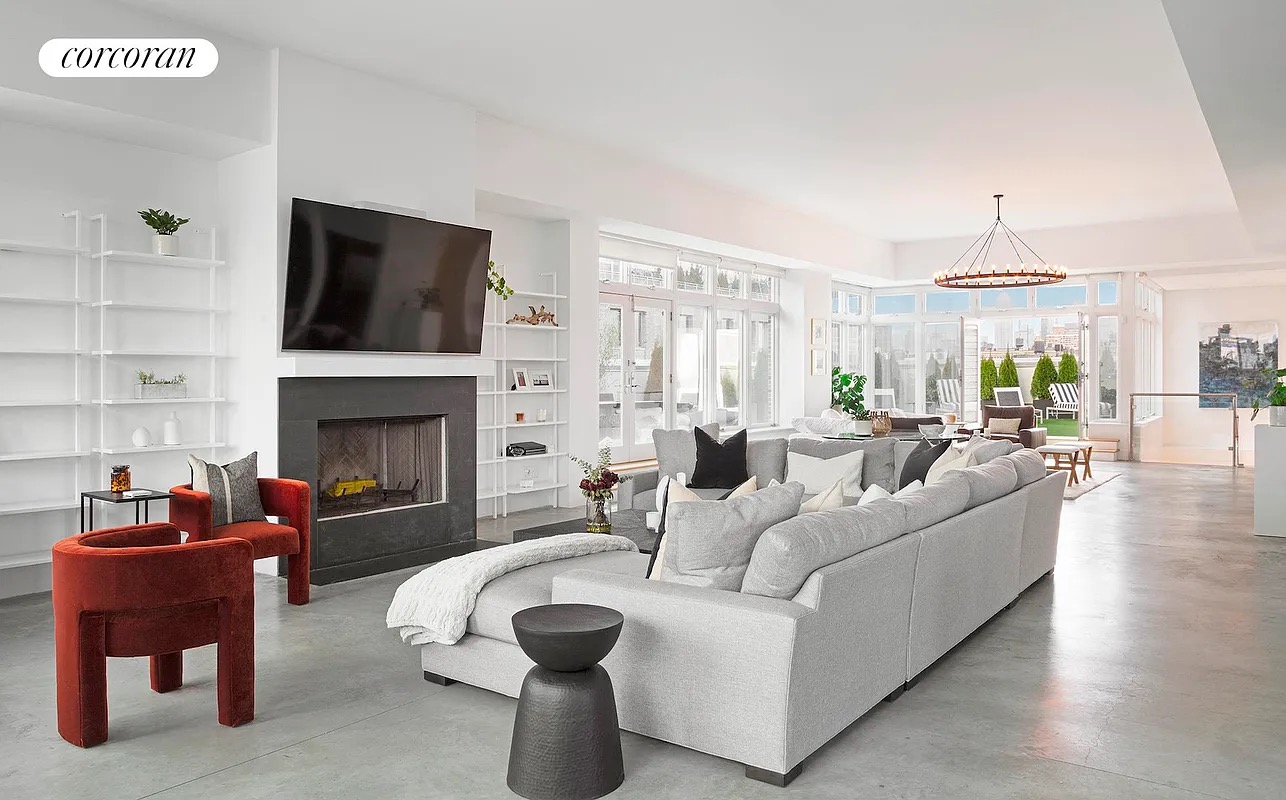 129 Lafayette St #PHA