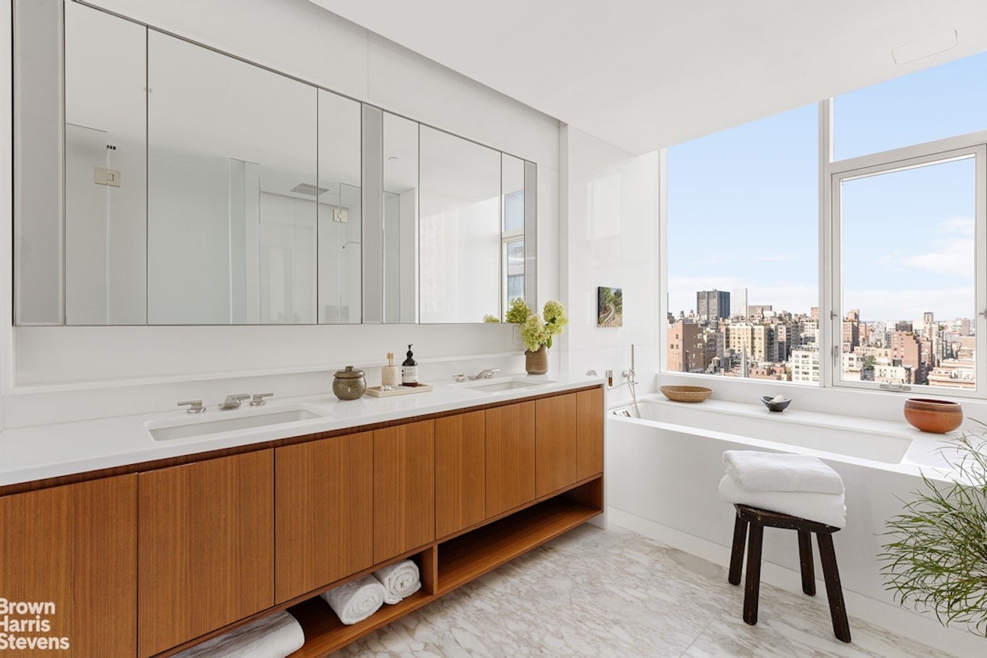 1289 Lexington Ave #17A