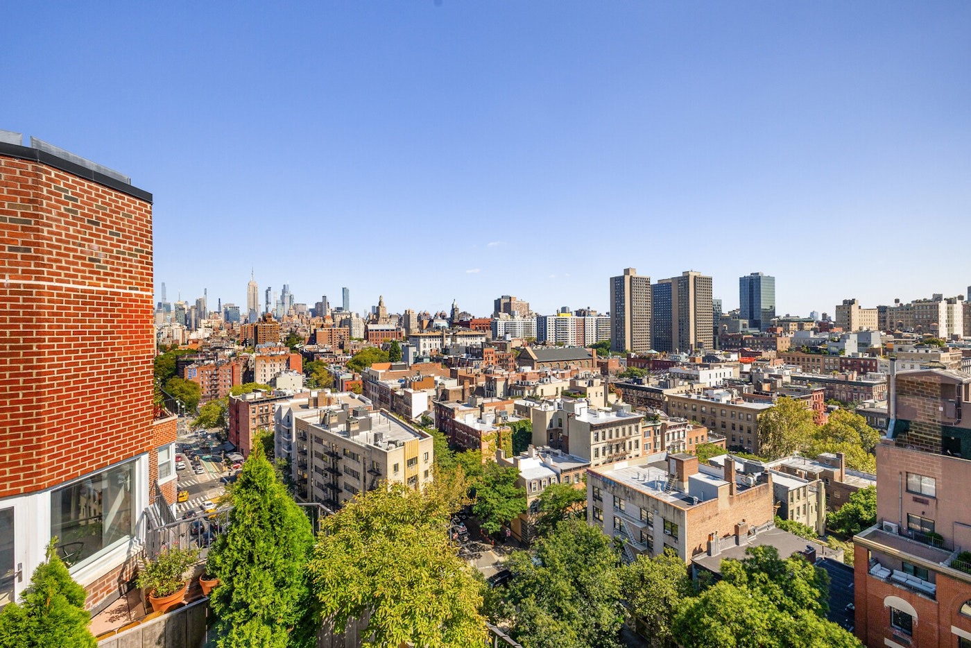 2 Charlton St #PH16F