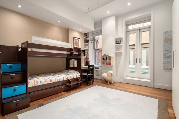 285 Lafayette St #2A