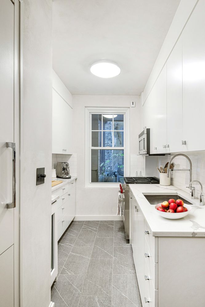 45 Christopher St #2E