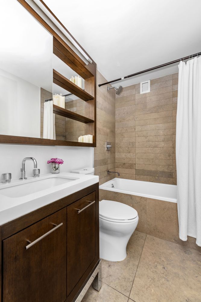 225 Rector Place #15B