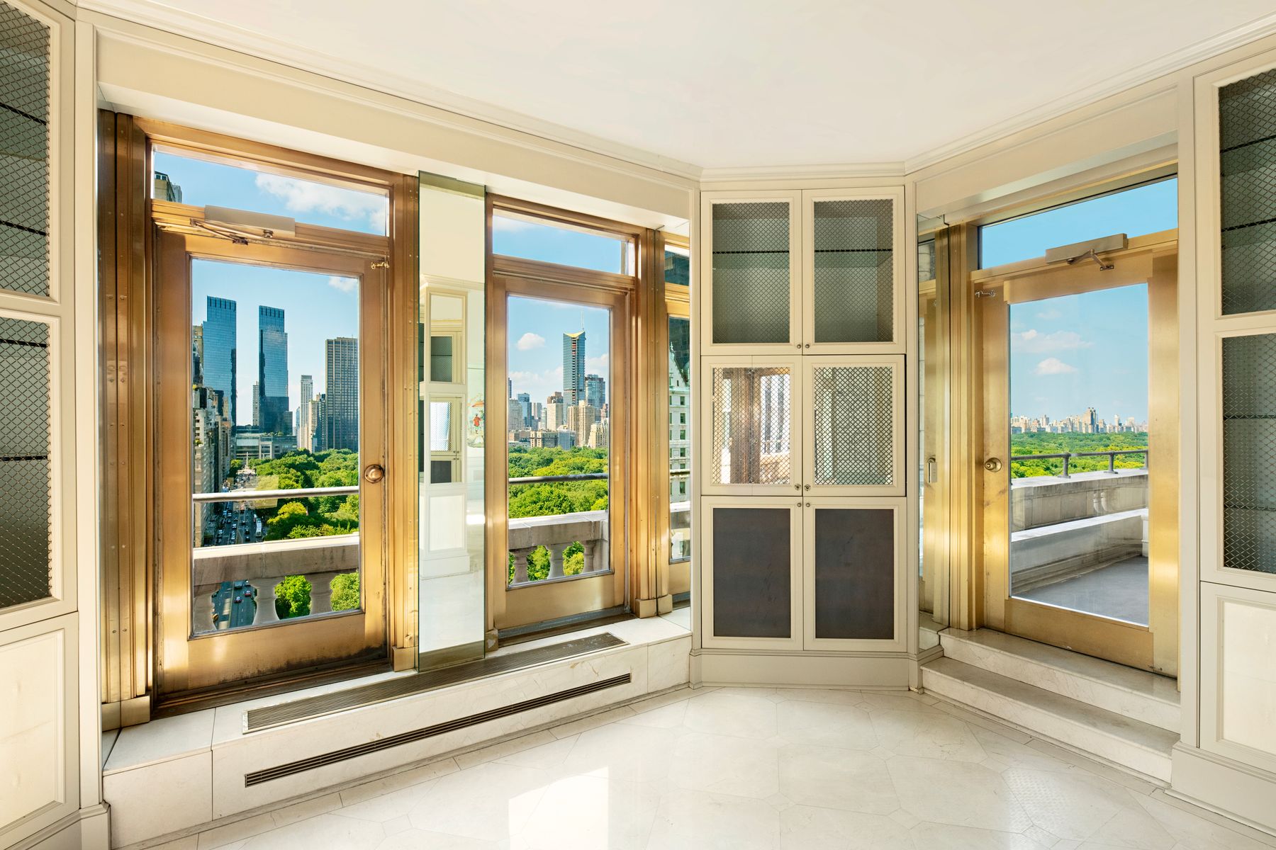 781 Fifth Ave #18 FL