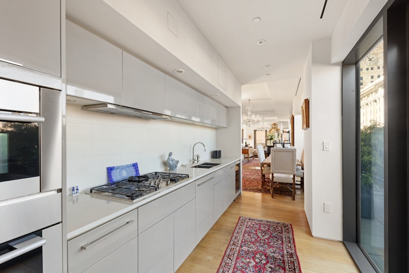 123 Third Ave #PH15A