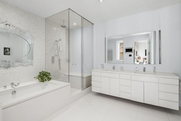 285 Lafayette St #2A