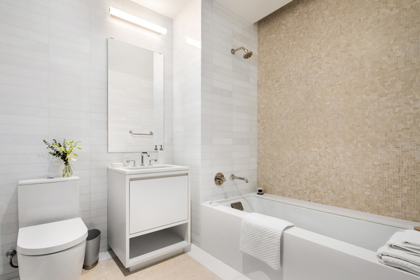 1289 Lexington Ave #17A