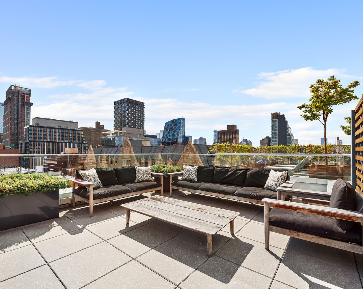 150 Rivington St #PHC