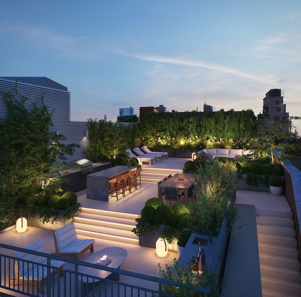 738 Greenwich St #PHE