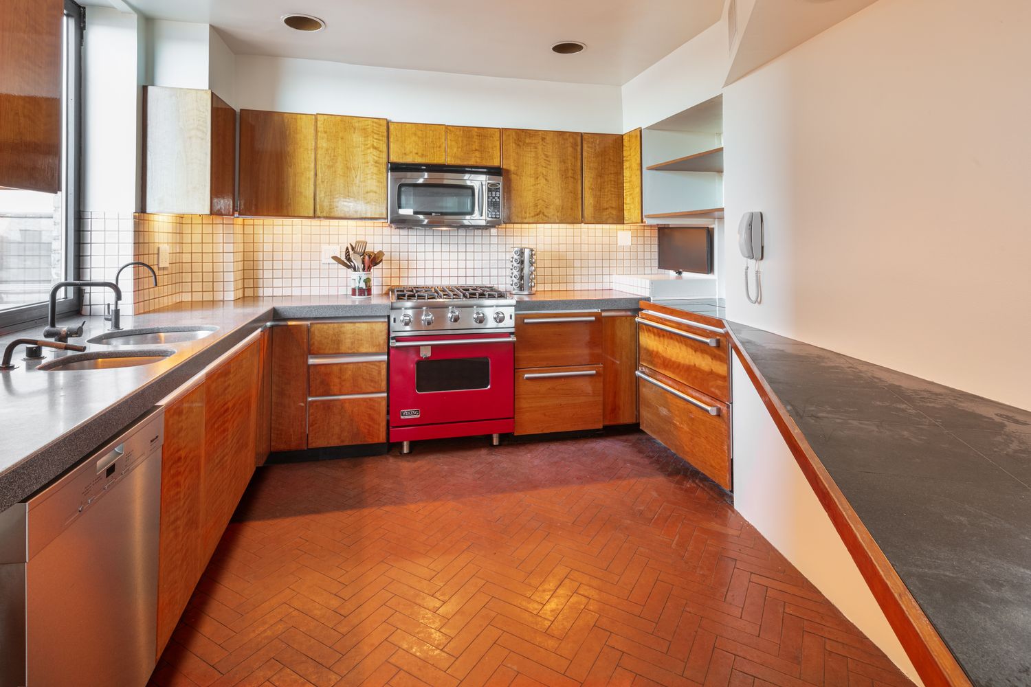 263 West End Ave #22B