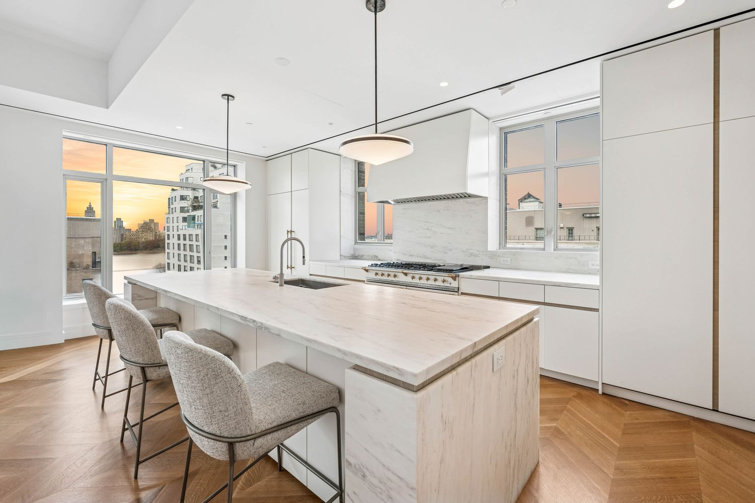 1228 Madison Ave #11