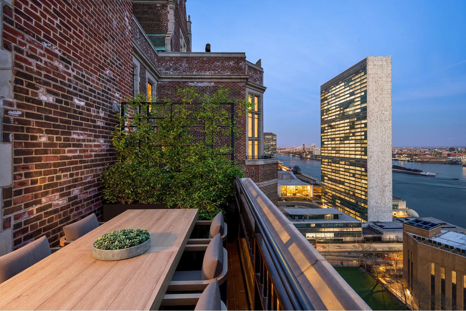 5 Tudor City Pl #PH7