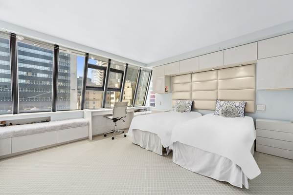 309 East 49 #20B/21B