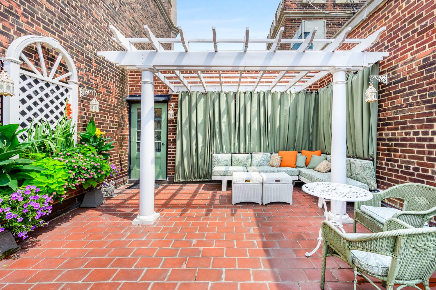 5 Tudor City Pl #PH5