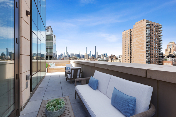 1289 Lexington Ave #17A