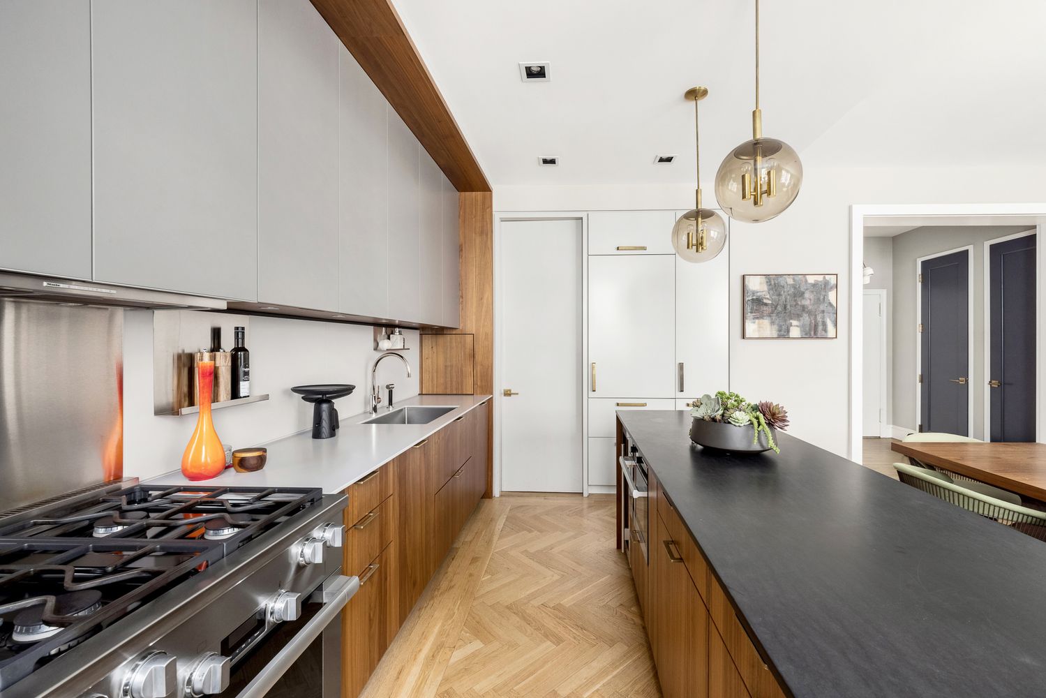 220 Madison Ave #14/15O