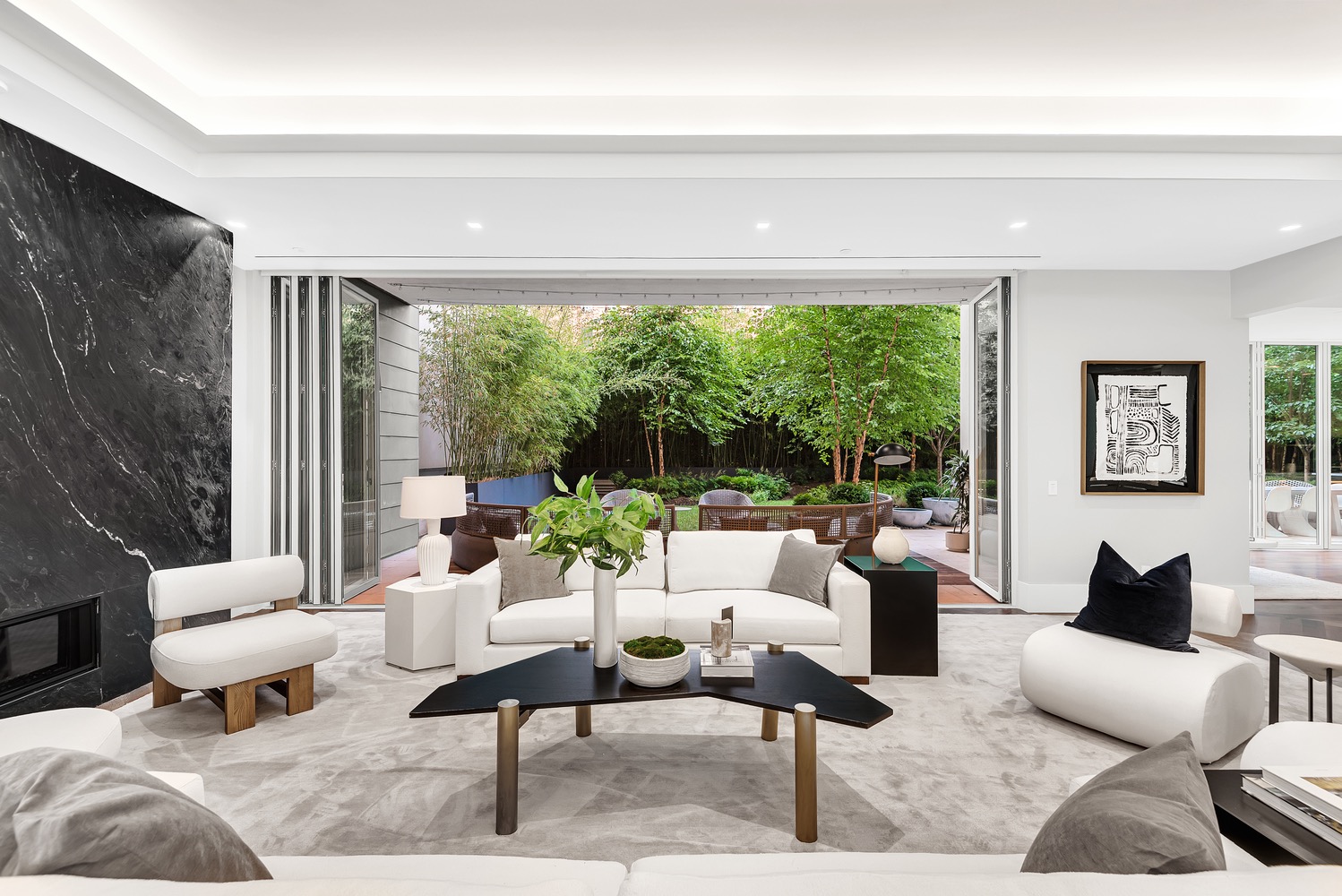 24 Leonard St #2