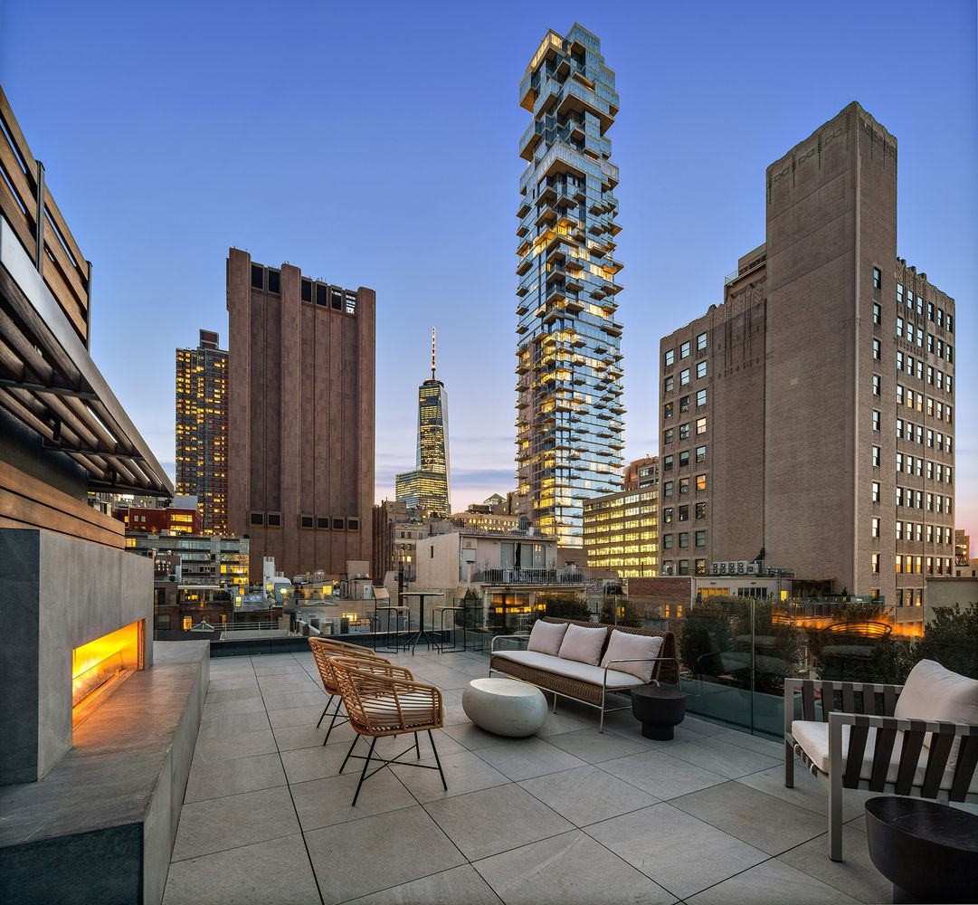 53 White St #PH