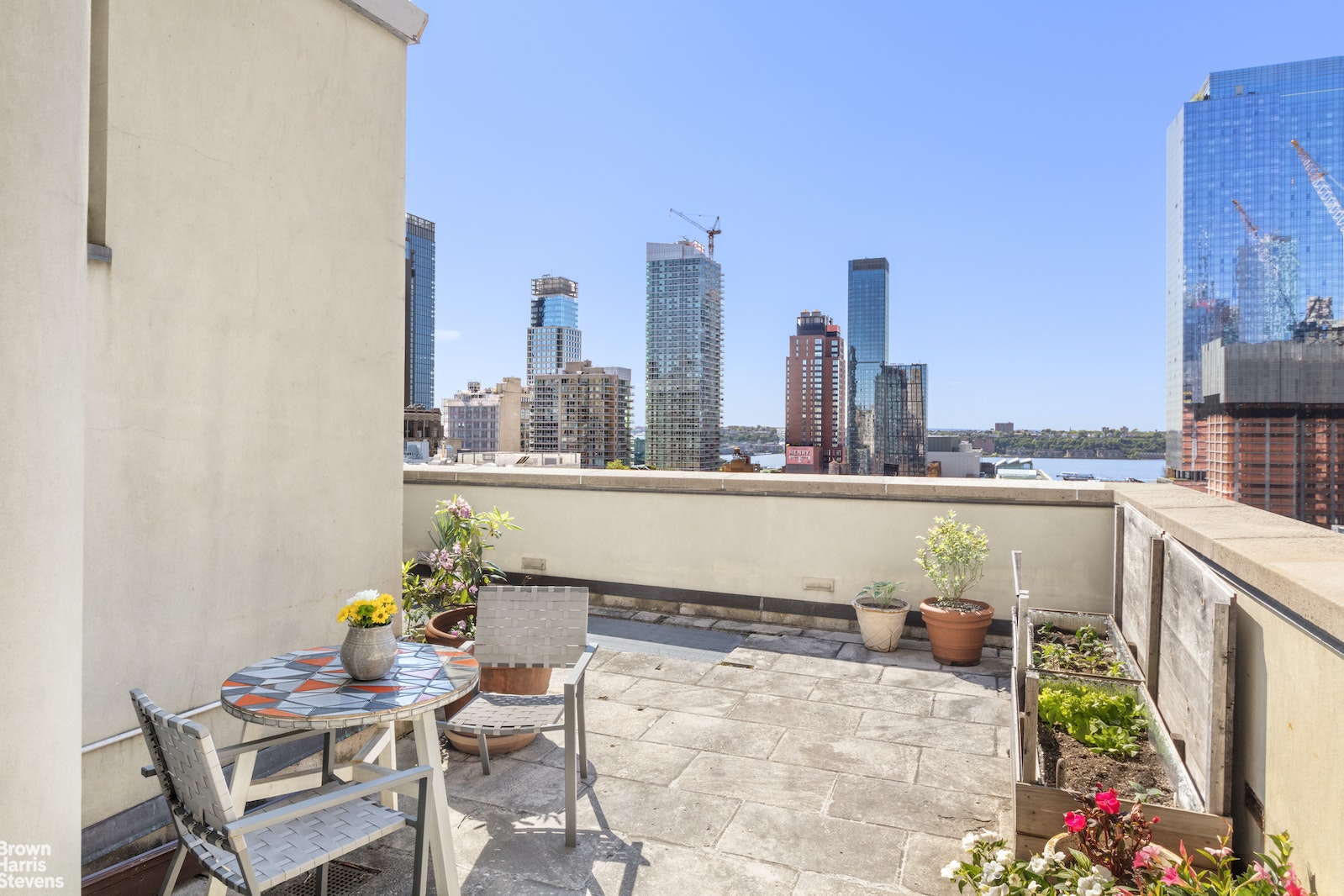 347 West 39 #14NE