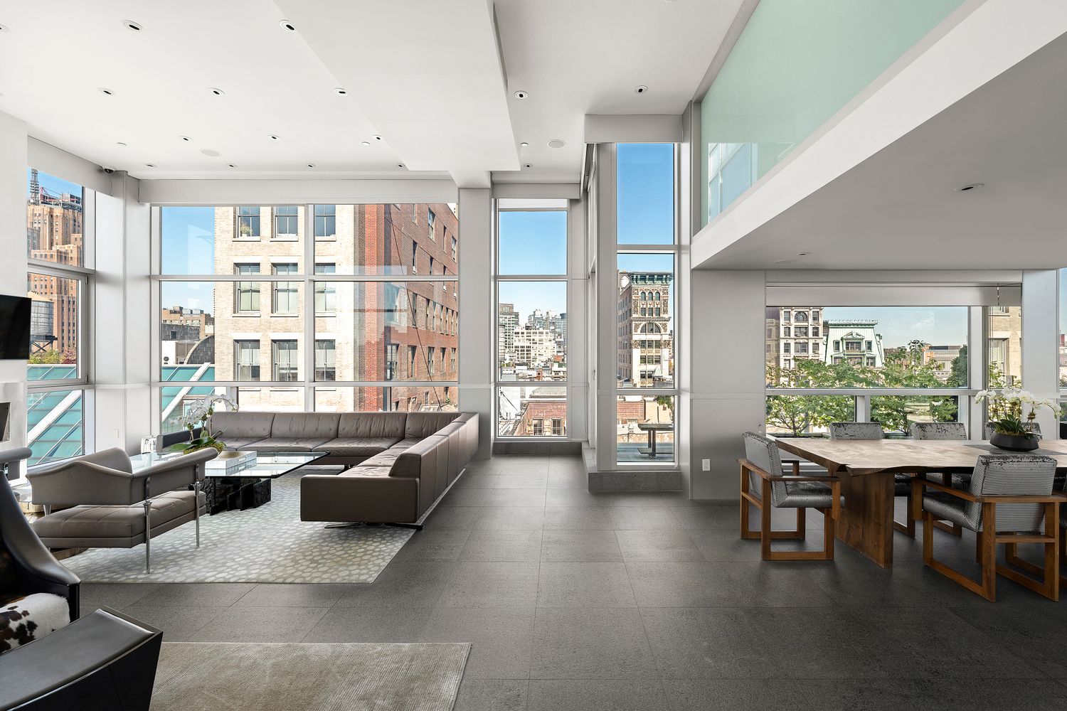 425 Broome St #PHN