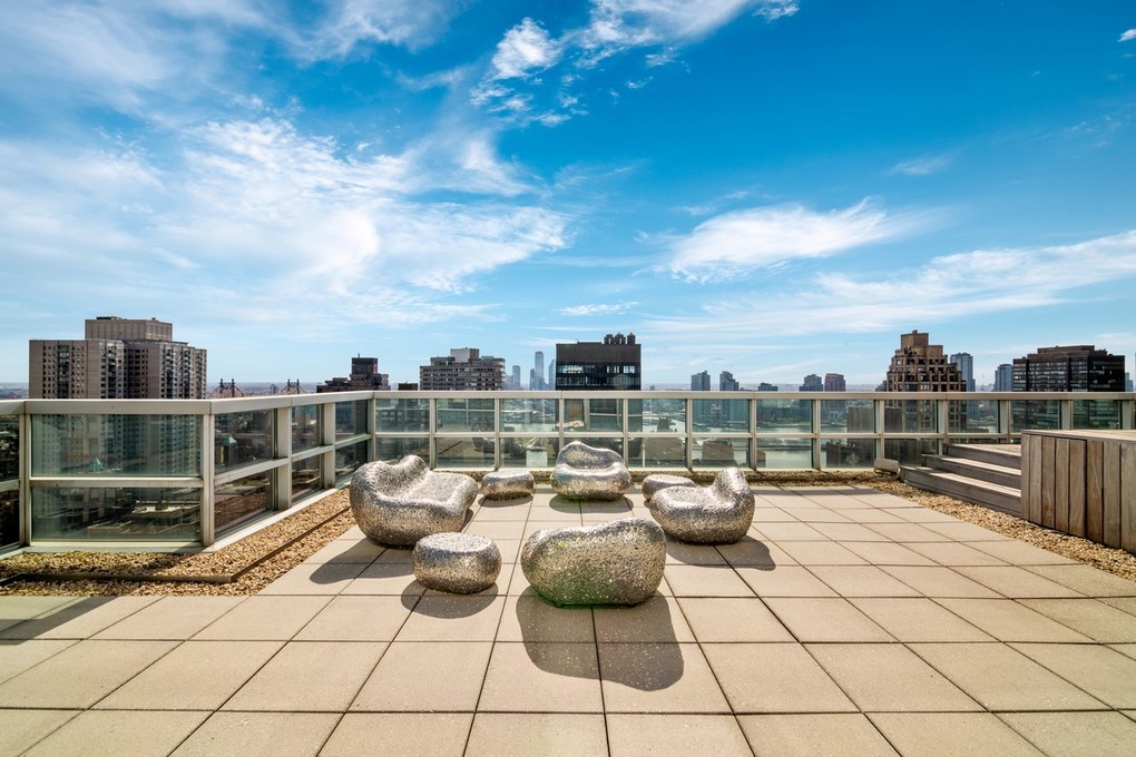 310 East 53 #PH