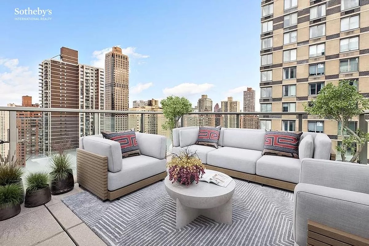 305 East 85 #17B