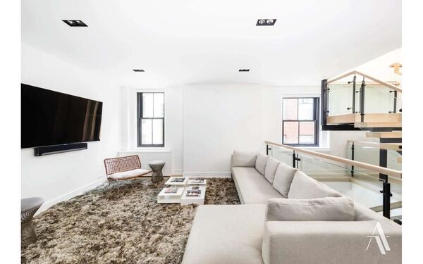 443 Greenwich St #PHD