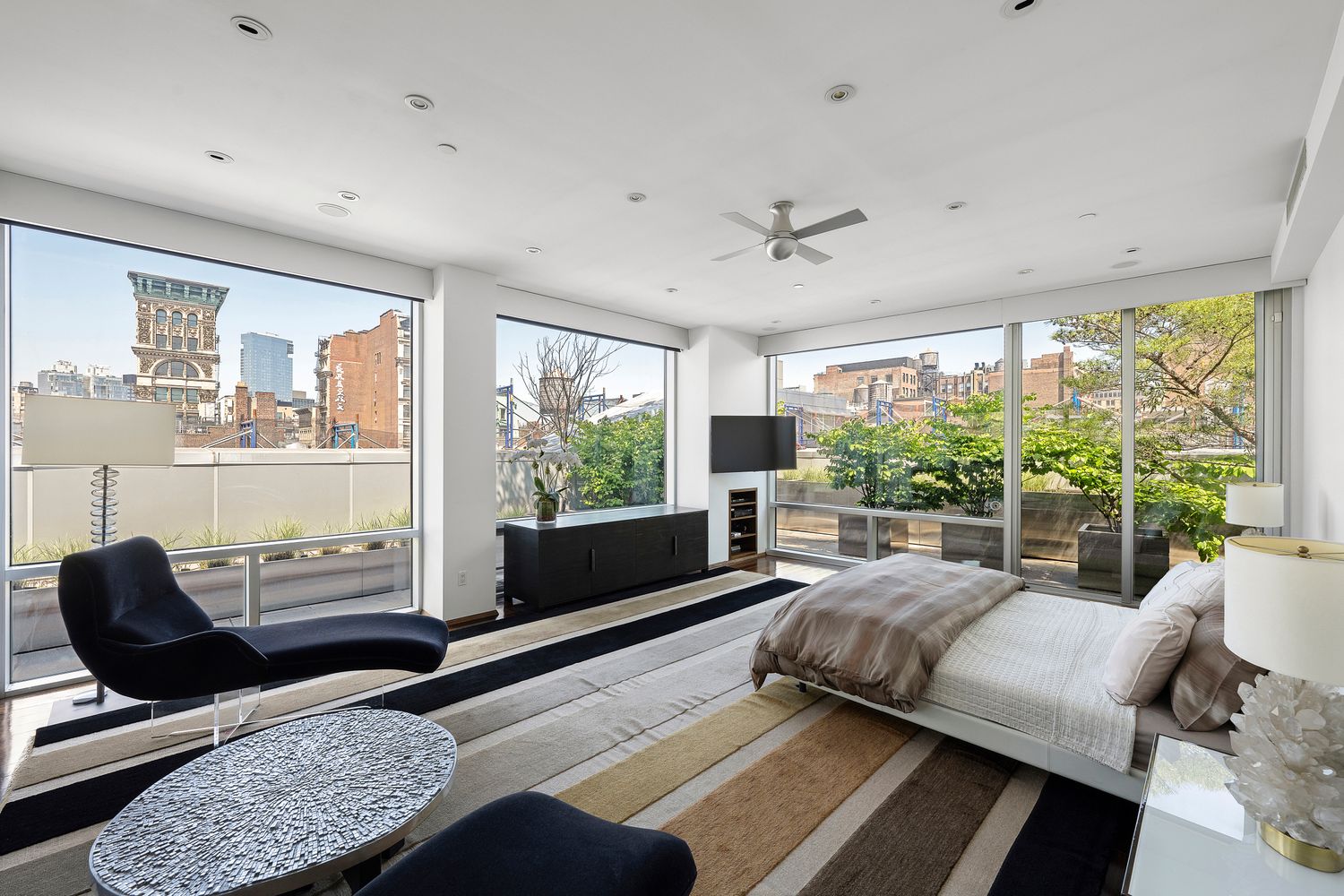 425 Broome St #PHN