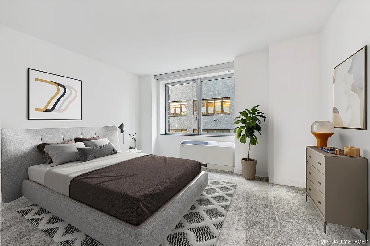 30 West St #4A