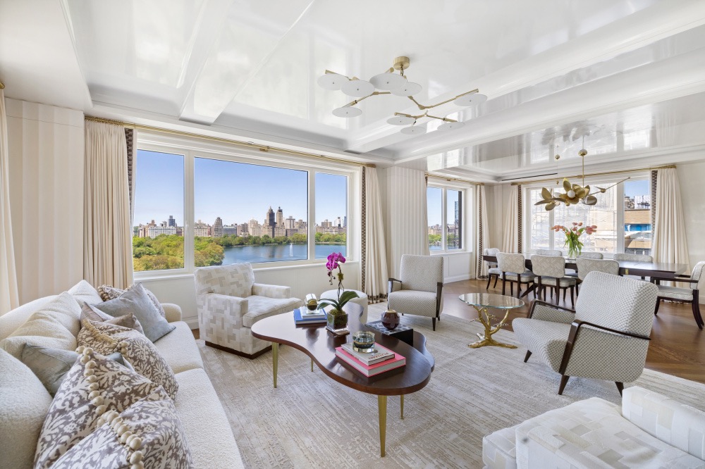 1049 Fifth Ave #19B