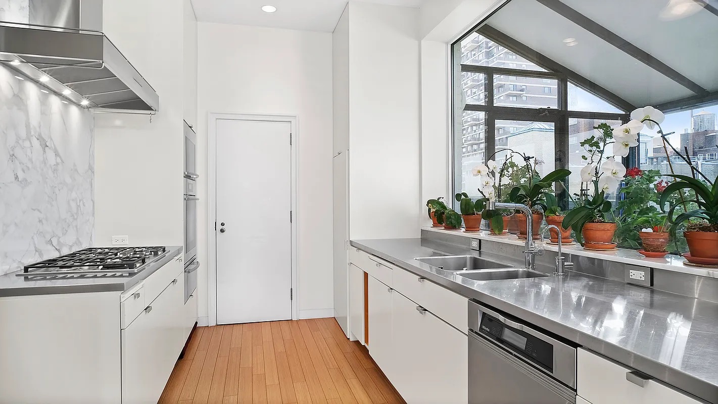 14 East 90 #PHW