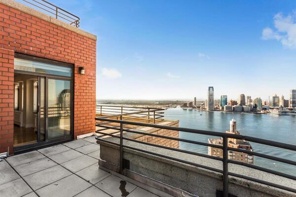 200 Rector Place #44A