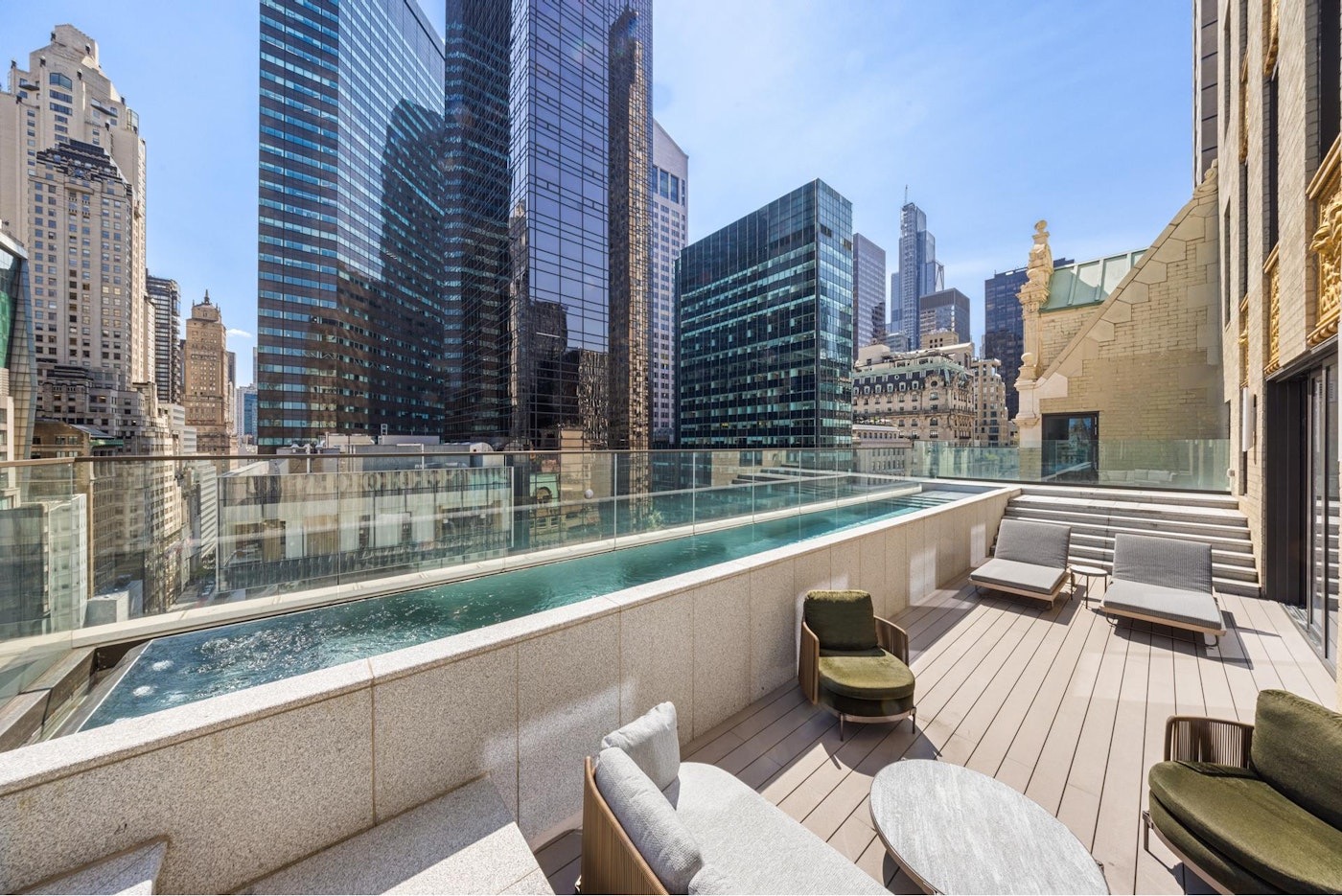 730 Fifth Ave #18A