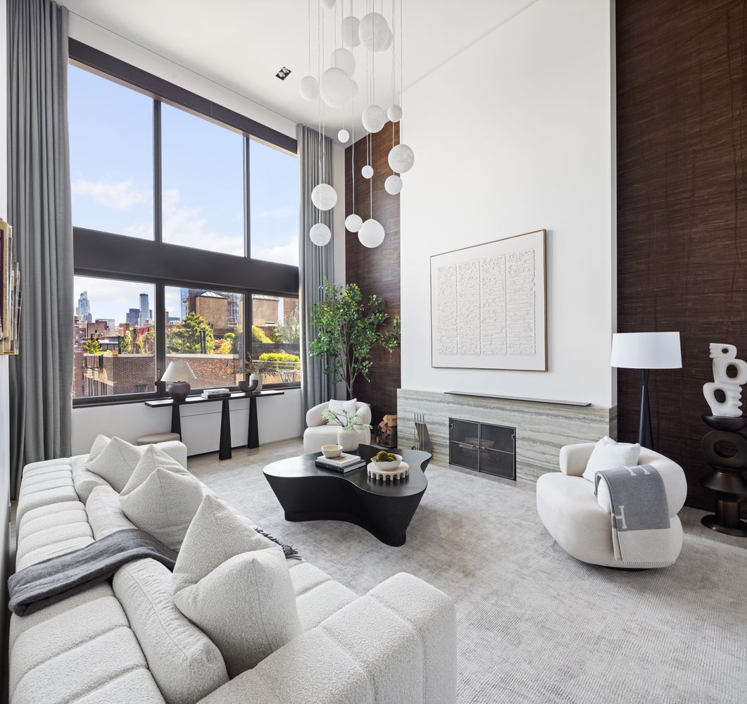 24 Fifth Ave #PH1701