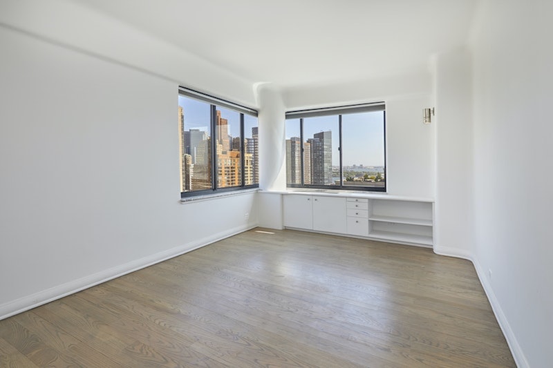 377 Rector Place #PHB