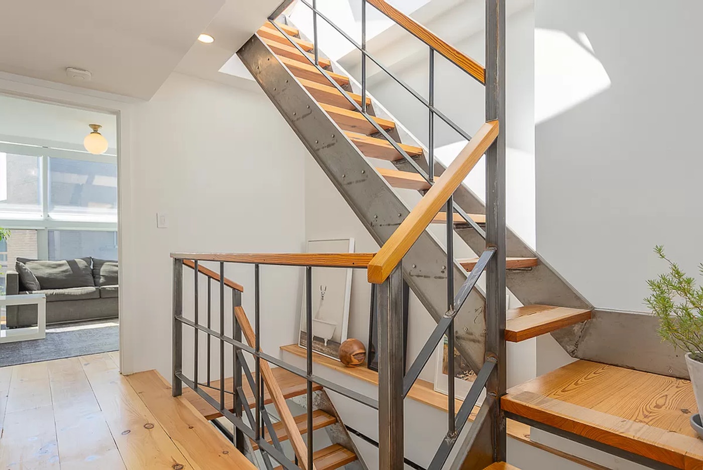 130 Barrow St #PH510