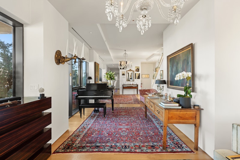 123 Third Ave #PH15A