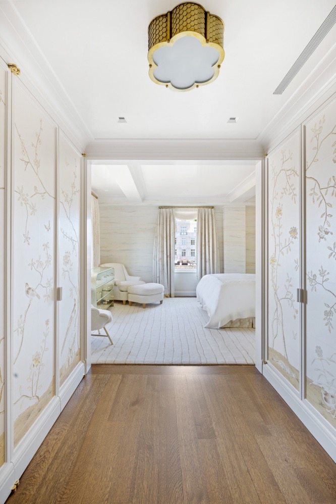 1049 Fifth Ave #19B
